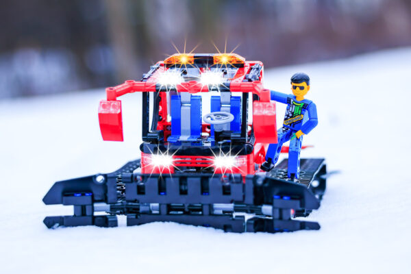 Lego Technic Pistenbully im Schnee | Großer Garten, Dresden